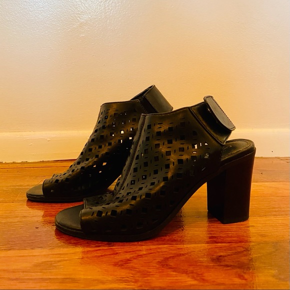 Christian Siriano | Open-Toe // Open-Back Chunky Heels - Picture 3 of 6